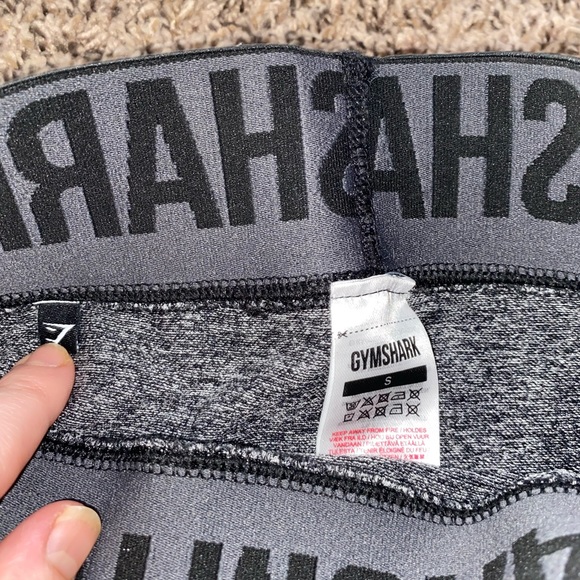 2 Pair Gym Shark Low Rise Leggings NEVER WORN - Picture 3 of 3